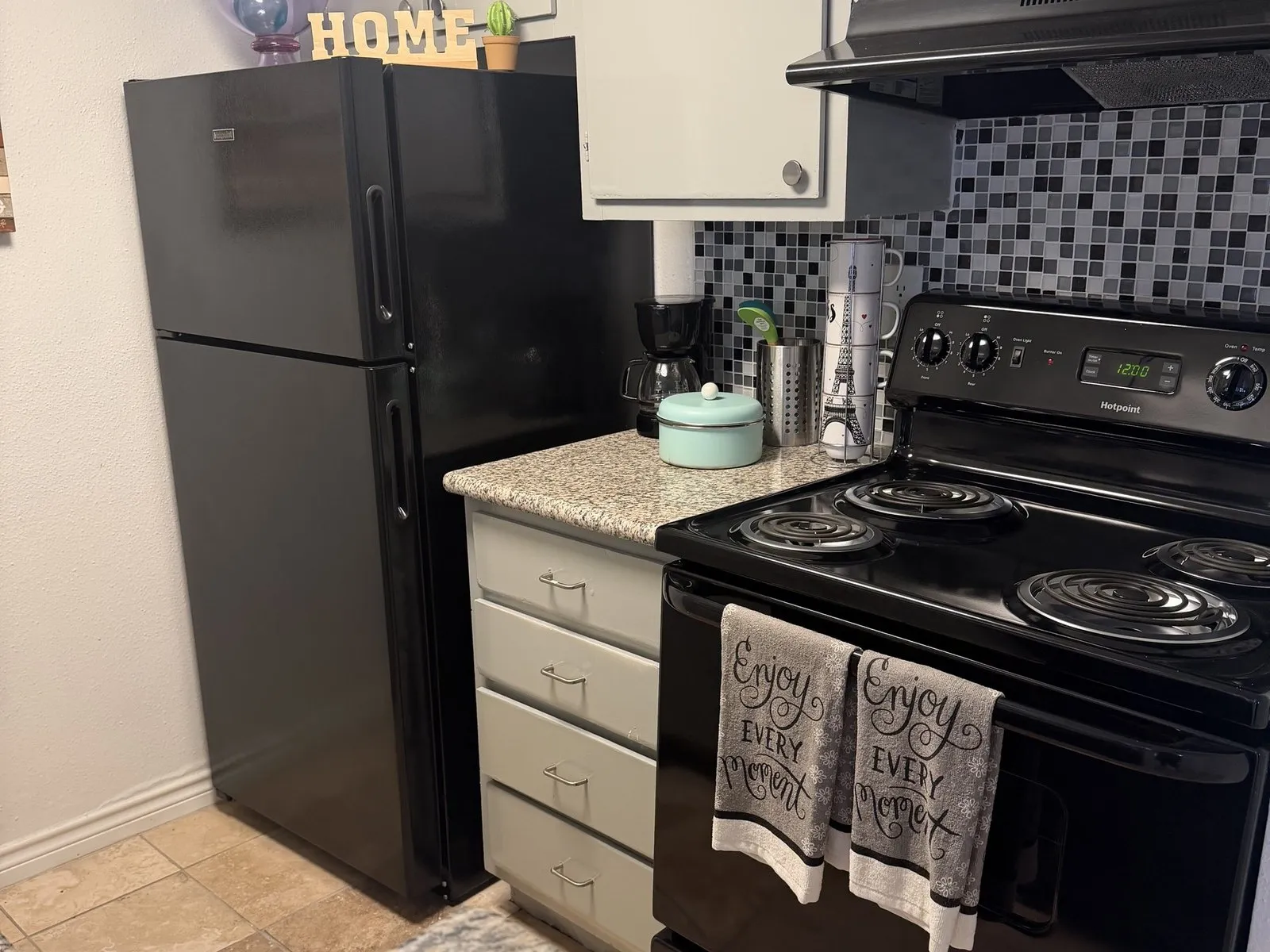 La Primavera — Kitchen