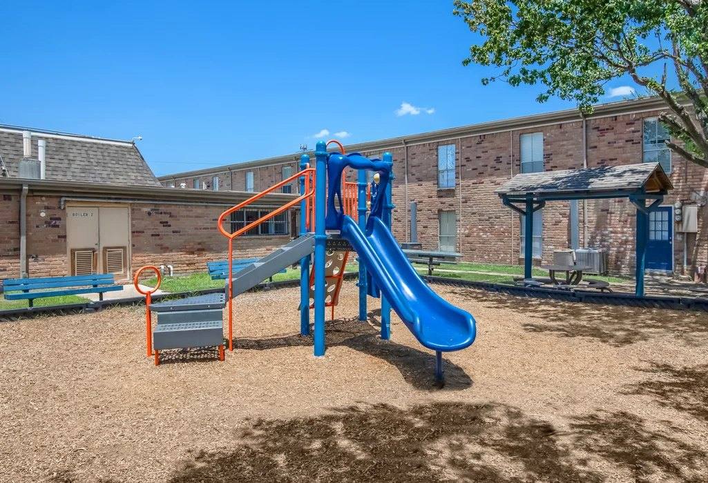 La Primavera — Playground